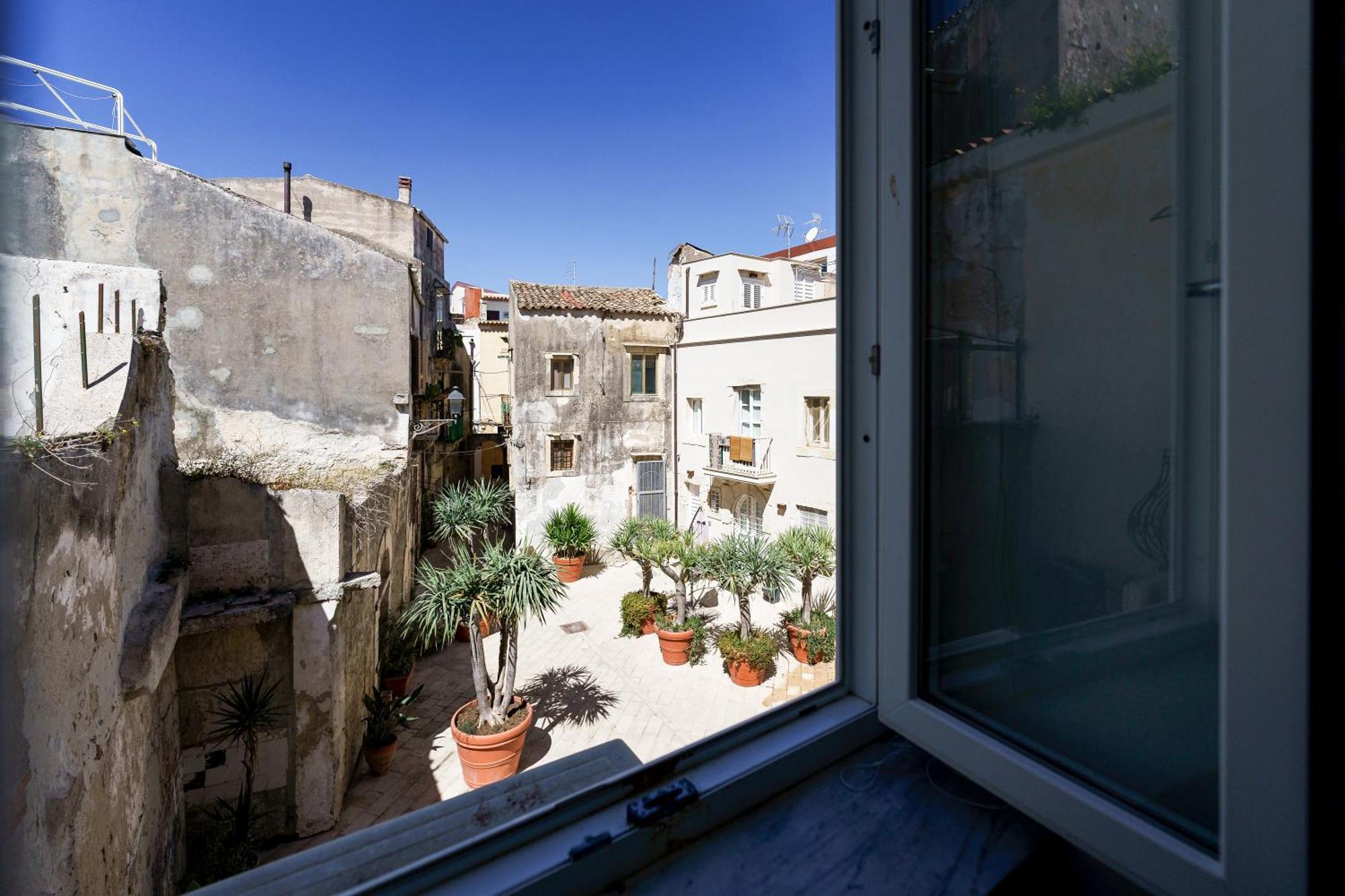 Ortigia Boutique Palace Syracuse Exterior photo